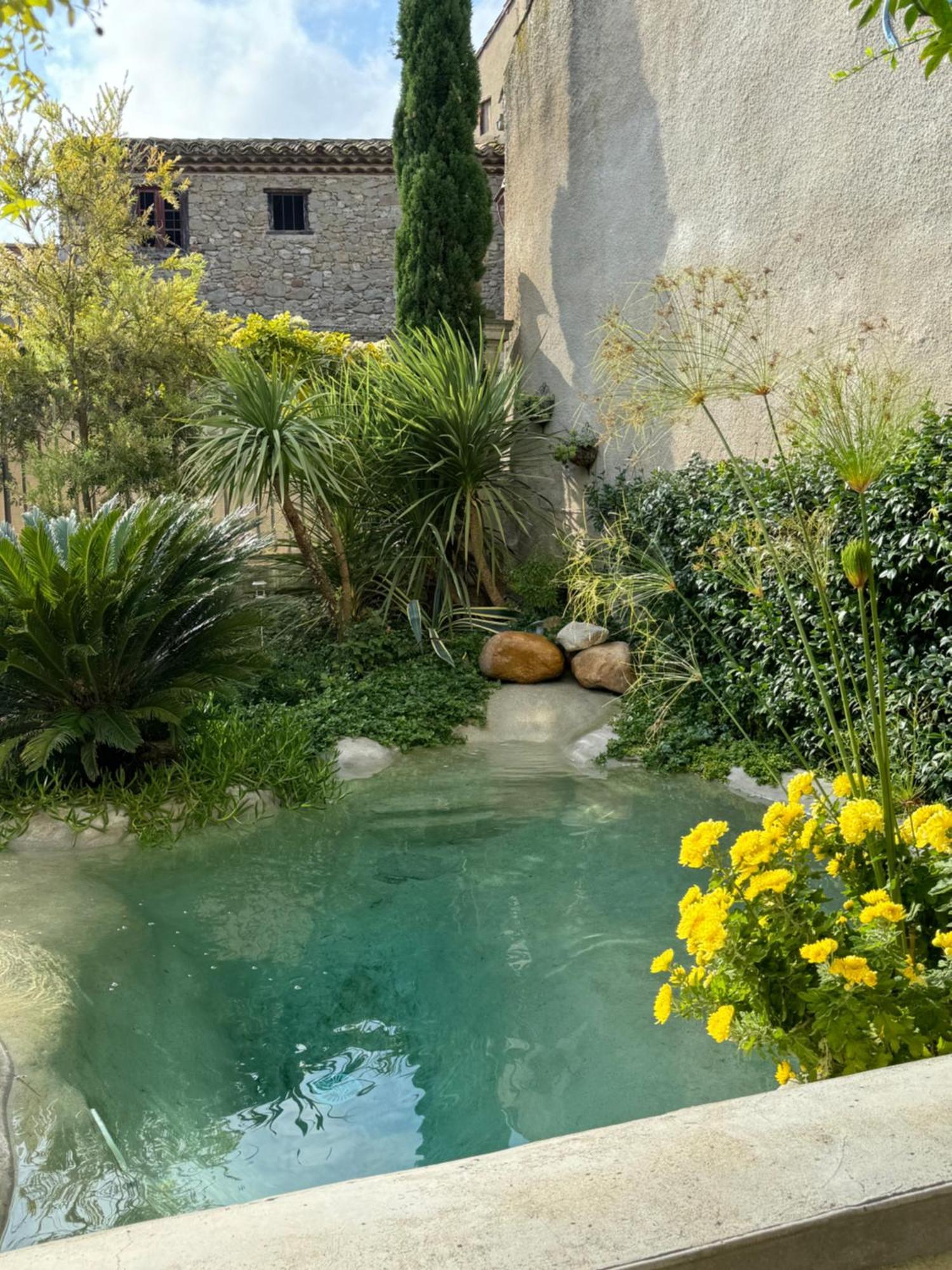 Le Patio Des Senteurs Bed and Breakfast Verzeille Εξωτερικό φωτογραφία