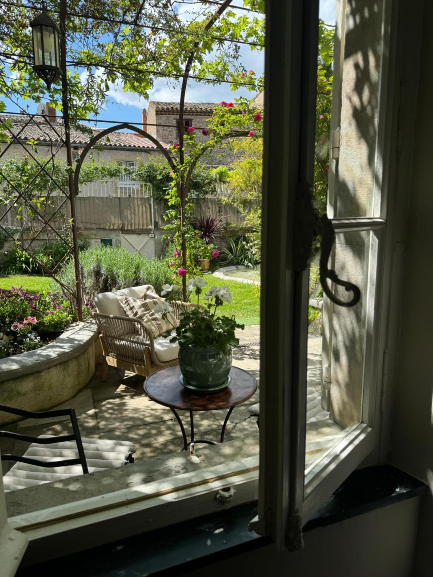 Le Patio Des Senteurs Bed and Breakfast Verzeille Εξωτερικό φωτογραφία